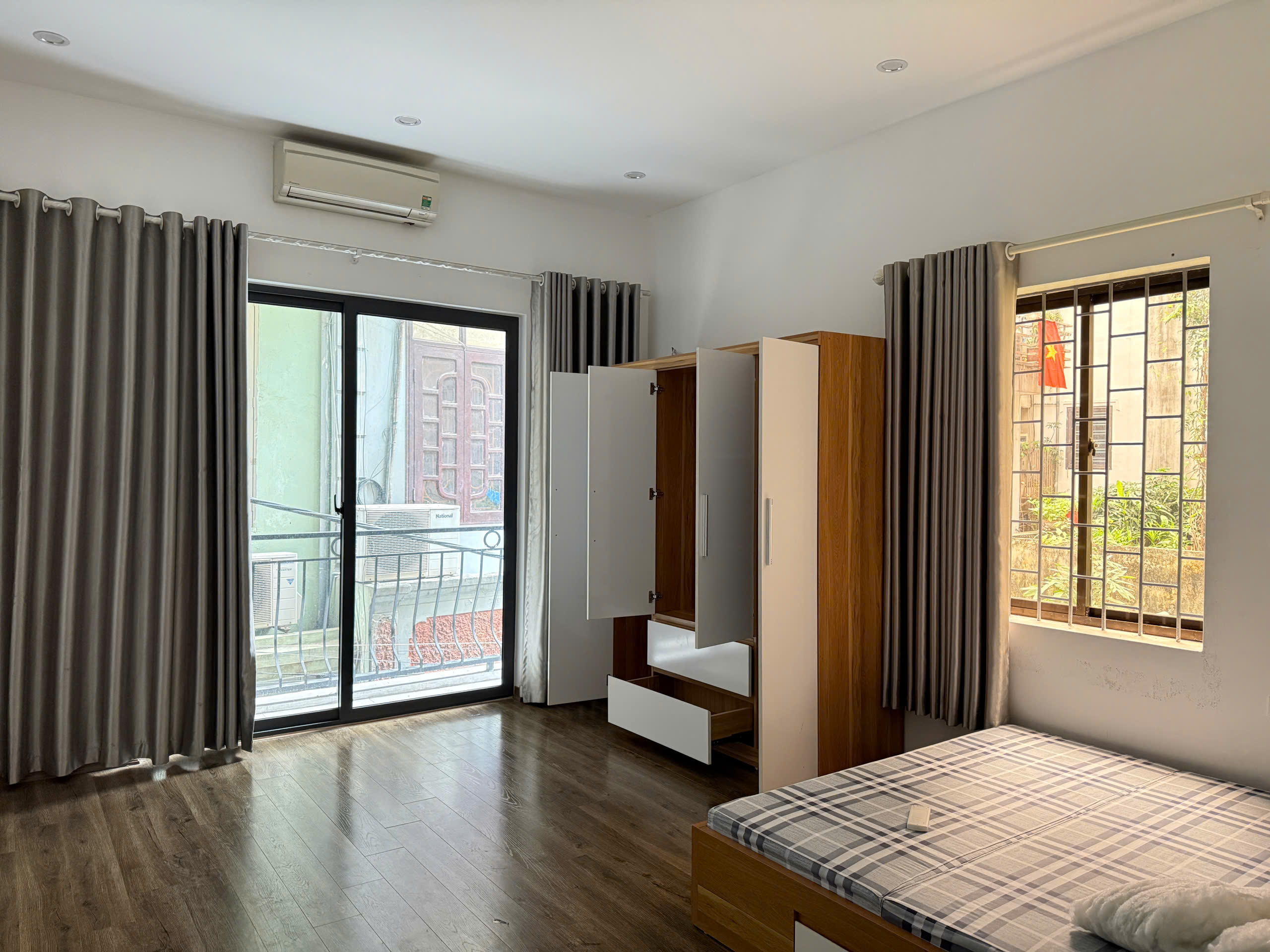 Cho thuê nhà ngõ 168 Kim Giang, 4 tầng x 50m2, 5 ngủ, 16 Triệu/tháng - Ảnh chính